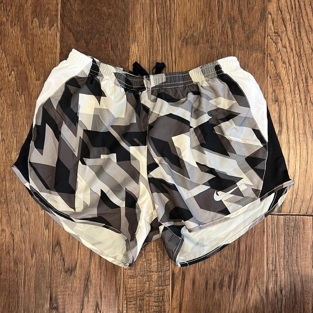 Nike DriFit Tempo shorts